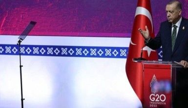 Cumhurbaşkanı Erdoğan: "Terör örgütüne destek verenler de dökülen her damla kana ortaktır"