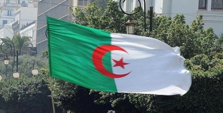 Cezayir, Tunus'ta düzenlenen Frankofon Zirvesi'ne katılmadı