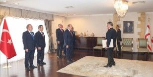 Türkiye'nin Lefkoşa Büyükelçisi Feyzioğlu, KKTC Cumhurbaşkanı Tatar'a güven mektubunu sundu