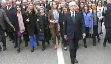 CHP lideri Kemal Kılıçdaroğlu Adalet Bakanlığı'na yürüdü