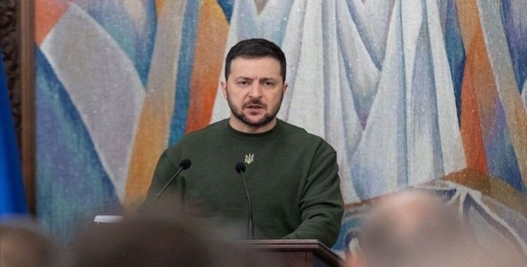 Zelenskiy: Rusya, Donbas'ta şehri yok ediyor
