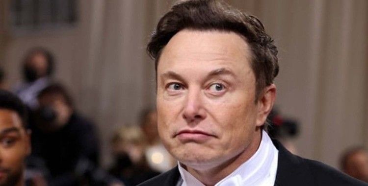 Elon Musk, Twitter'da siyasi reklam yasağını kaldırıyor