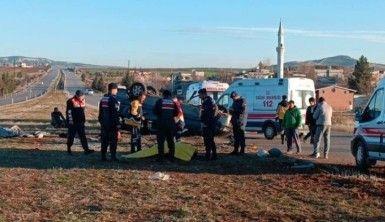 Gaziantep'te öğrenci servisi ile bir araç çarpıştı