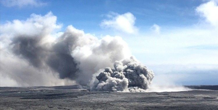 Hawaii'deki Kilauea Yanardağı yeniden faaliyete geçti
