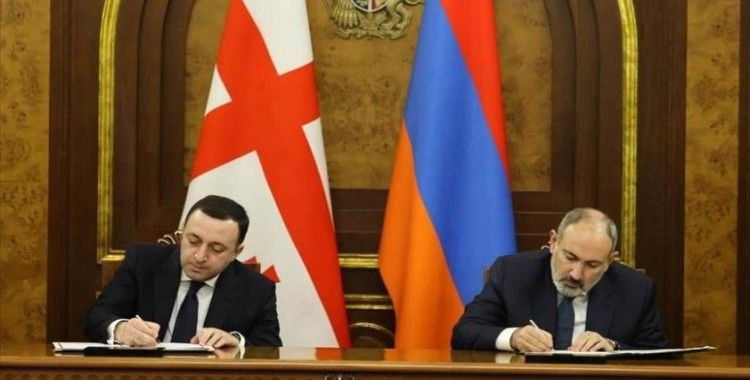 Gürcistan ile Ermenistan arasında kimlikle seyahat süreci başlıyor