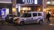 AVM'nin otel odasında ölü bulundu, ekipler harekete geçti