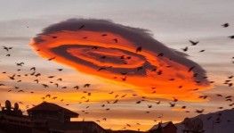 Bursa semalarında UFO görünümlü bulut