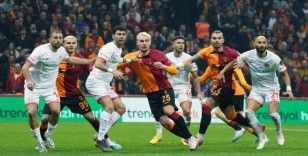 Spor Toto Süper Lig: Galatasaray: 2 - Antalyaspor: 1