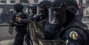 Paris'te polisin ateş açtığı kişi öldü