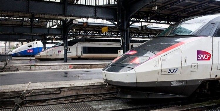 Paris'te Gare de l'Est garında tren seferleri tüm gün iptal edildi