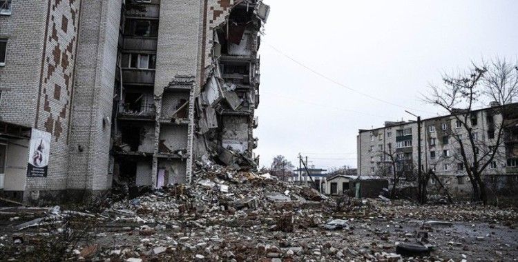 Rusya, Ukrayna'nın bazı bölgelerine hava saldırısı düzenledi