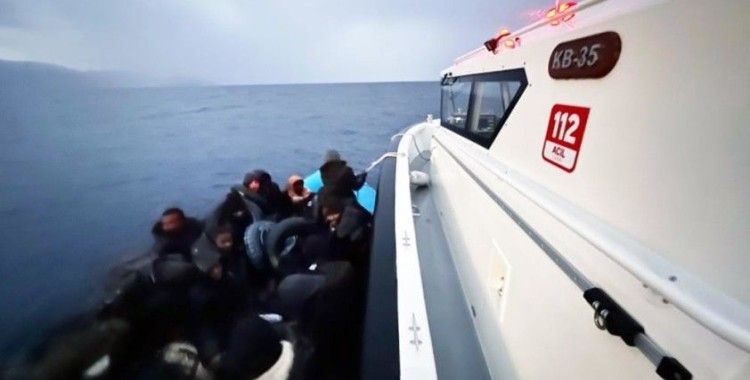 Datça'da 35 düzensiz göçmen kurtarıldı