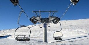 Kayak merkezlerinde kar kalınlığı en fazla 75 santimetreyle Nemrut'ta ölçüldü