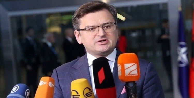 Kuleba, Ukrayna'ya yardımın ilk dalgasında 140 Batı menşeli tank alacaklarını söyledi