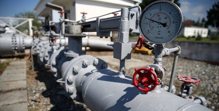 AB'nin Rus rafineri petrol ürünlerine yönelik ithalat yasağı devreye girecek