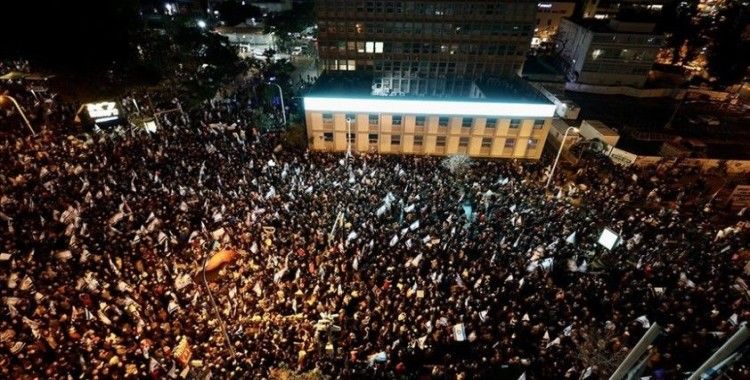 İsrail'de Netanyahu hükümetinin yargı düzenlemesine karşı kitlesel protestolar yapılıyor