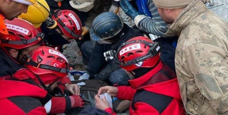 Adıyaman'da depremden 127 saat sonra bir kişi enkazdan kurtarıldı