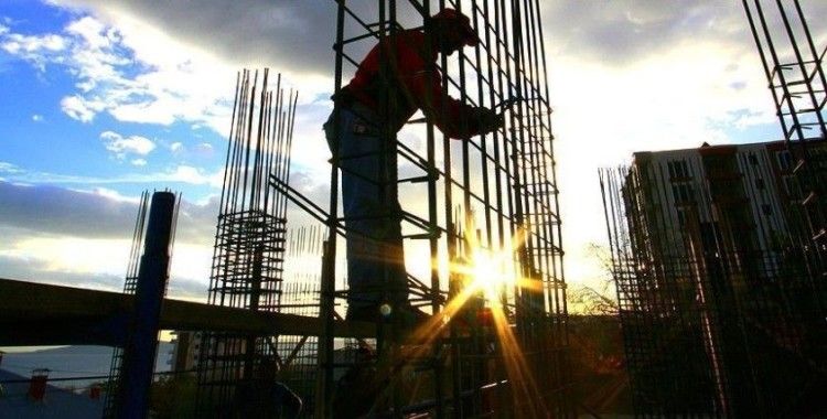 Geçici işçiler Meclis tatile girmeden kadro hakkı istiyor