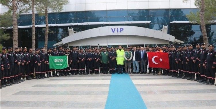 Suudi Arabistan'da depremzedeler için toplanan bağış, 126 milyon doları aştı