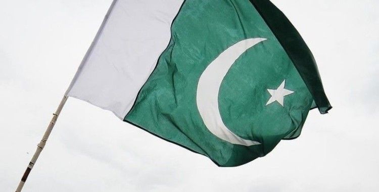 Pakistan'da mahkeme İçişleri Bakanı hakkında tutuklama kararı verdi