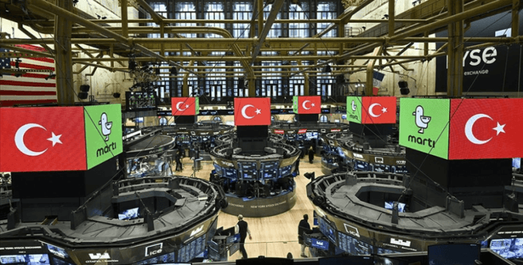 New York Borsası, Martı'yı Türk bayraklarıyla karşıladı