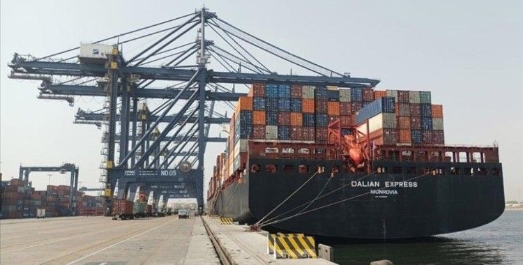 Pakistan'dan Türkiye'ye 8 bin 200 kışlık çadır taşıyan ikinci gemi yola çıktı