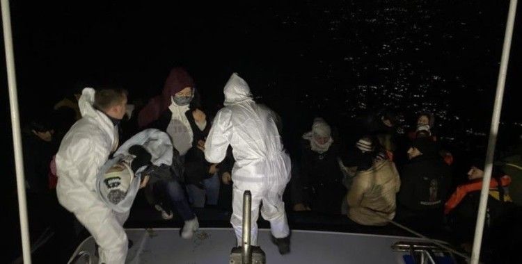 Yunan unsurları tarafından ölüme terk edilen 43 kaçak göçmen kurtarıldı