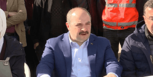 Varank: Deprem bölgesinde sanayi sitesindeki esnaflarımızla ilgili KOSGEB acil durum destek kredisini devreye alacağız