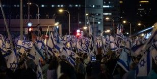 İsrailliler, Netanyahu'nun yargı düzenlemesine karşı protestoların 10. haftasında yine meydanlara çıktı