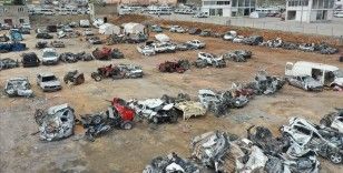 Depremin vurduğu Nurdağı ilçesinde oto galericiler de büyük yara aldı