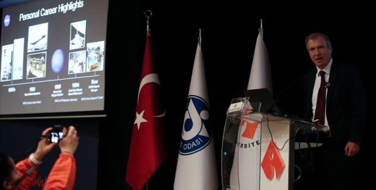 NASA'da görevli Jay Trimble, İzmir'de öğrencilerle bir araya geldi