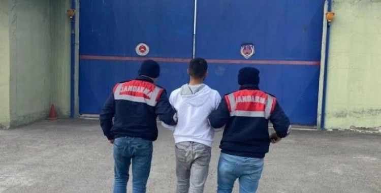 Sahte jandarmayı, gerçek jandarma yakaladı