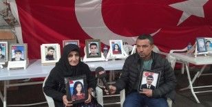 Evlat nöbeti tutan anne Esmer Koç: 'Kızımı HDP'den istiyorum'