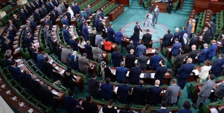 Tunus'ta parlamento 2021'den sonra ilk kez toplandı