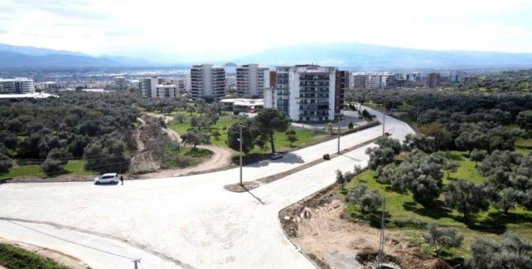 Nazilli Belediyesi yol yapım çalışmalarını sürdürüyor