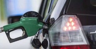 Yarından itibaren geçerli olmak üzere motorine indirim bekleniyor