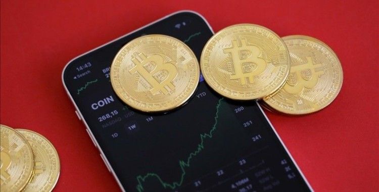 İzmir merkezli 'kripto para dolandırıcılığı' operasyonunda 42 şüpheli yakalandı