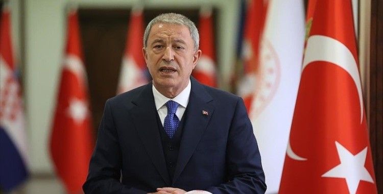 Bakan Akar: Sağlık çalışanlarımızın deprem bölgesindeki fedakarlık ve kahramanlıkları her türlü takdirin üzerindedir