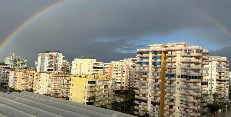 Alanya'da gökkuşağı görenleri hayran bıraktı