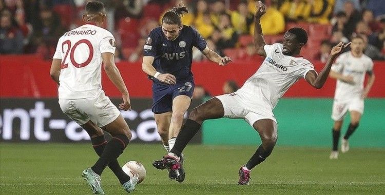 Fenerbahçe, UEFA Avrupa Ligi'nde Sevilla ile rövanş maçına çıkıyor
