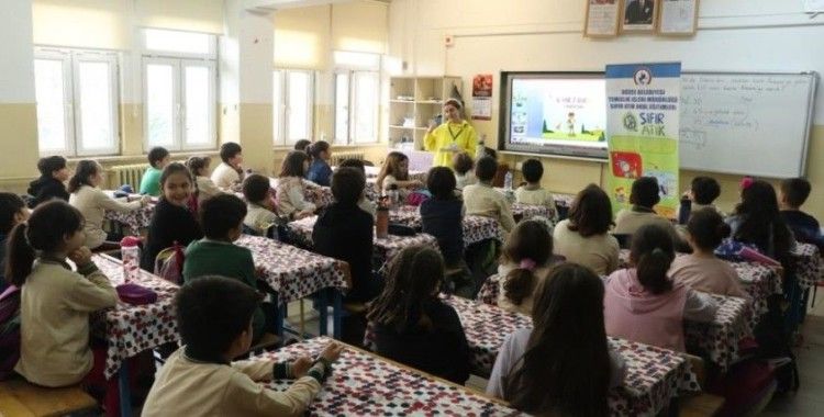 İsrafla mücadeleyi küçük yaşta öğreniyorlar