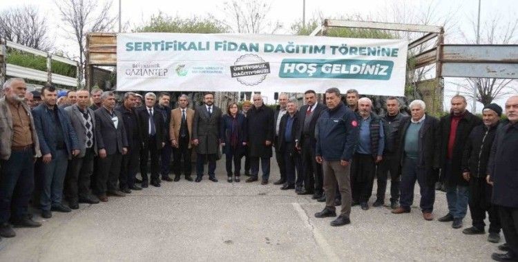 Şehitkamil, Yavuzeli ve Araban çiftçisine 50 bin fidan dağıtıldı
