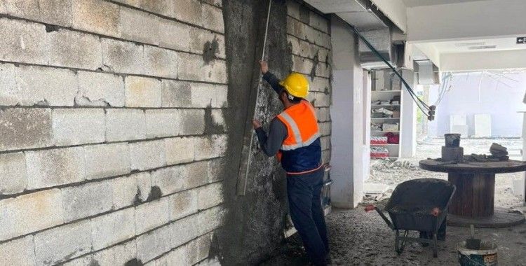 Dulkadiroğlu Gençlik Merkezinin yaraları sarılıyor
