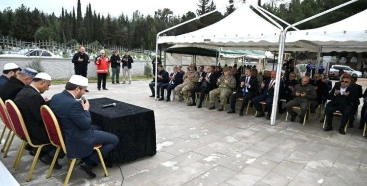 Osmaniye’de depremlerde hayatını kaybedenler için mevlit okundu

