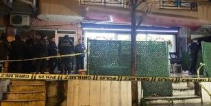 Küçükçekmece’de kıraathanede silahlı kavga: 1 ağır yaralı
