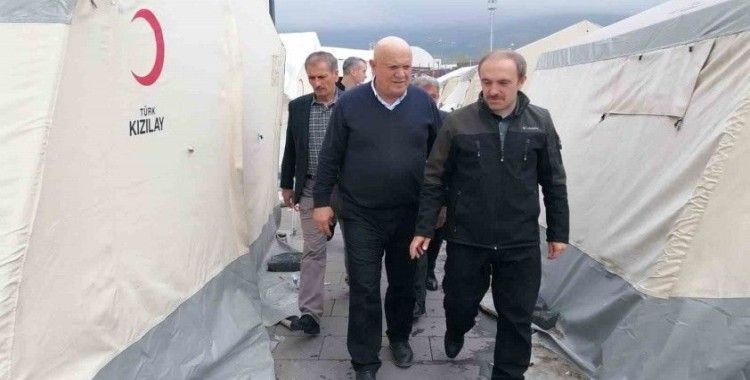 Başkan Pekmezci, deprem bölgesinde
