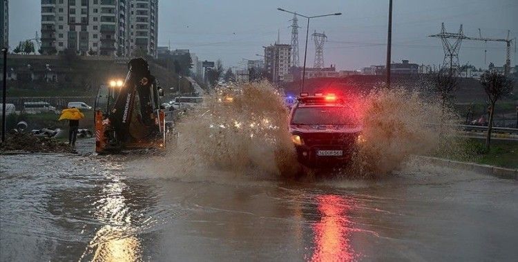 Deprem bölgesi için kuvvetli yağış uyarısı