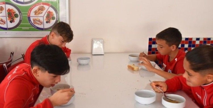 Altınordulu miniklere Çanakkale menüsü