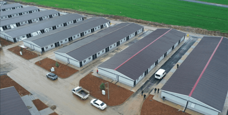 Nurdağı'nda 154 prefabrik ev daha depremzedelere teslim edildi