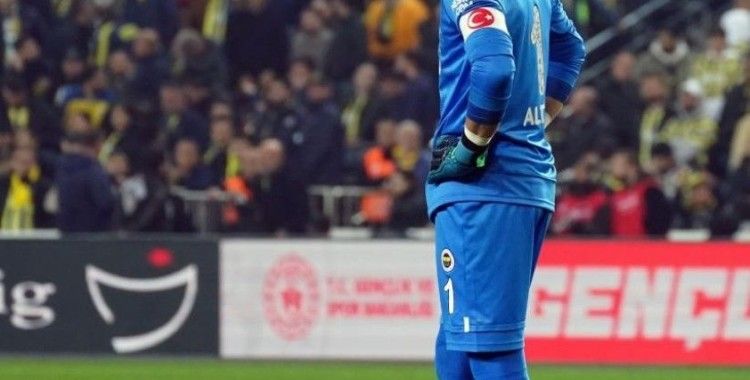 Fenerbahçe, Altay Bayındır’ın sözleşmesini 4 yıl uzattı
